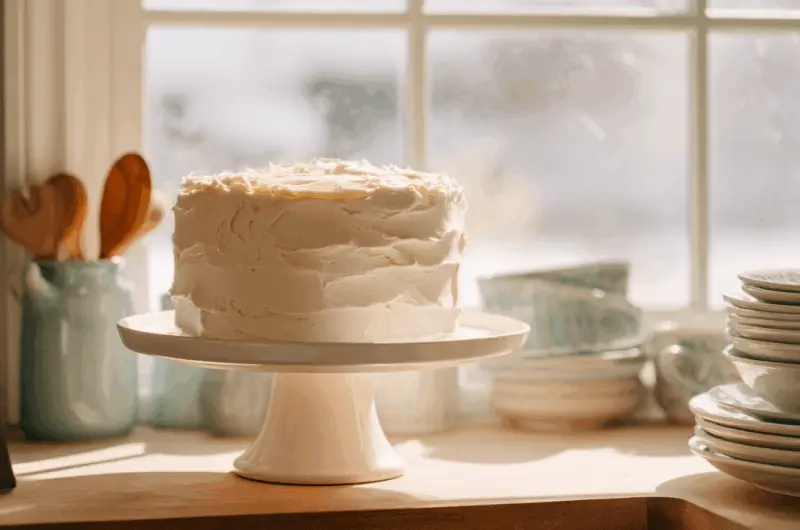 Super Fluffy White Cake with Pudding Mix